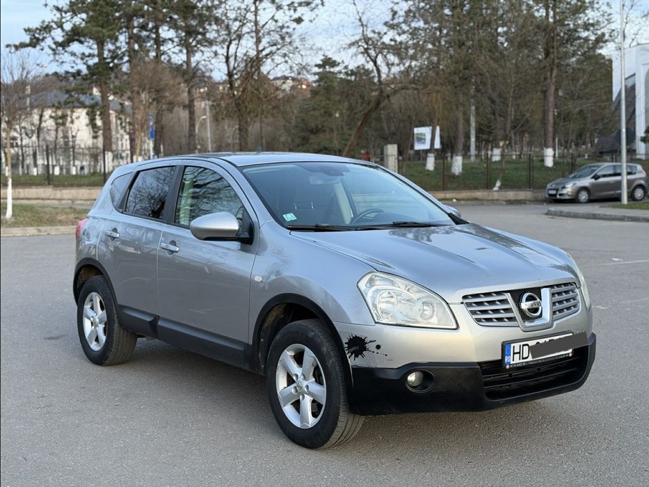 Vând nissan Qashqai