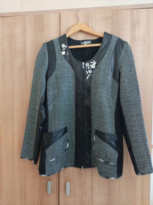 Елегантно дамско сако