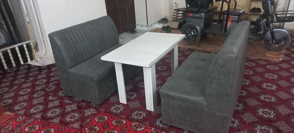 Мебел стол стул сотилади 6 камплект