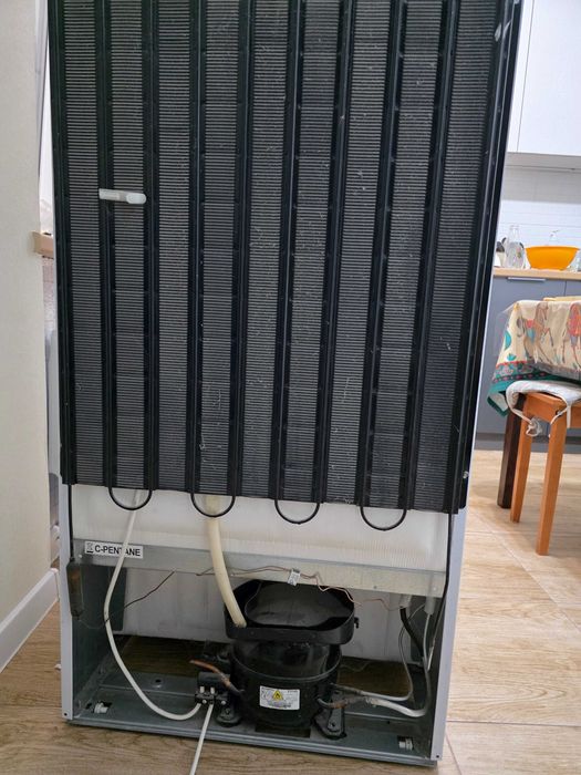 Холодильник Indesit б.у.