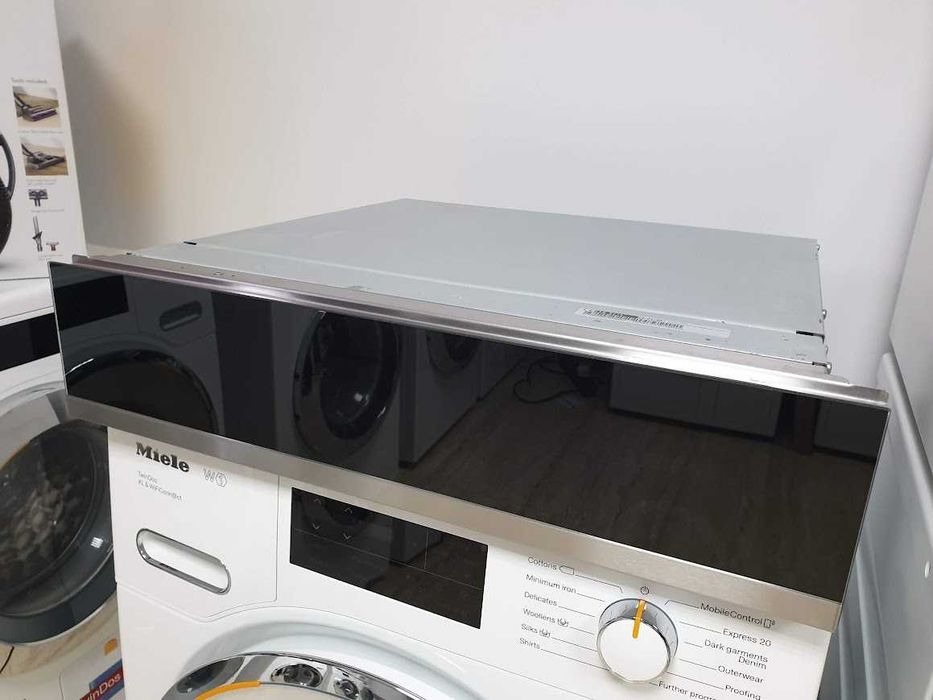 Miele Подгряващо Чекмедже без Дръжка за Вграждане в Кухня 14 cm