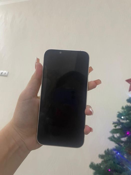 Продается IPhone 13, 128 ГБ