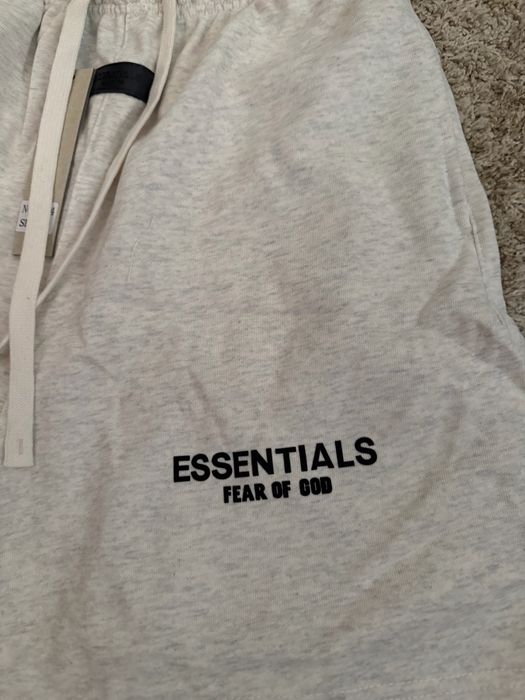 Pantaloni scurti essentials