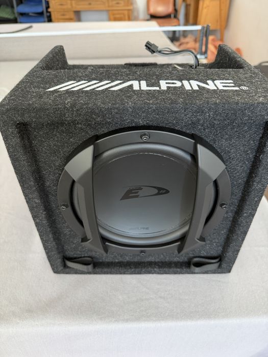 Subwoofer Alpine SWE 815 fara amplificator fara comanda bas