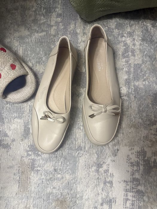 Продам обувь 38