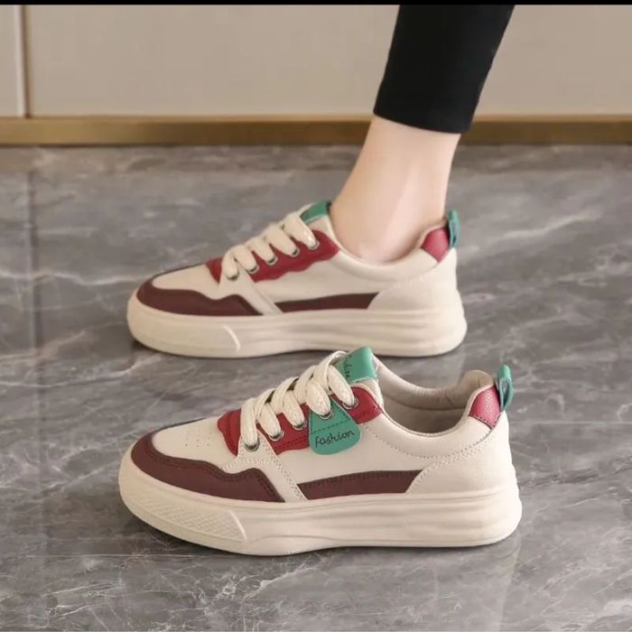 Жаңа Кросовки арзан әрі сапалы