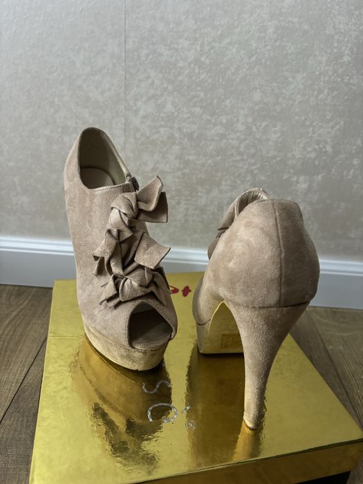 Pantofi cu platforma