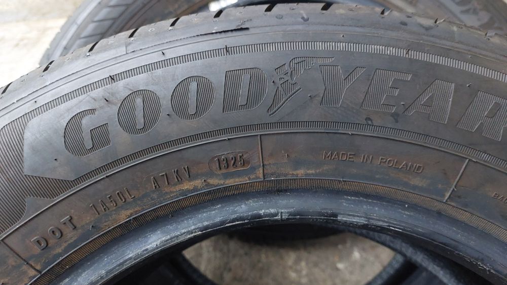 Нови 215 65 16 C Goodyear Efficient Grip 4 броя