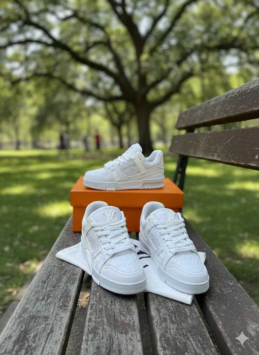 Adidasi LV Trainers Alb - Produs Full Box Premium