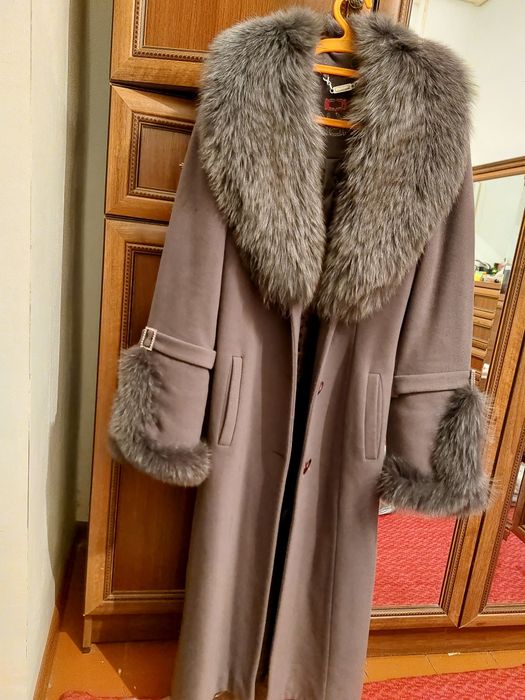 Продаеться пальто