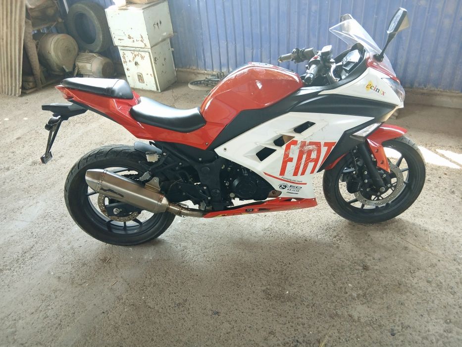 Мотоцикл спортбайк