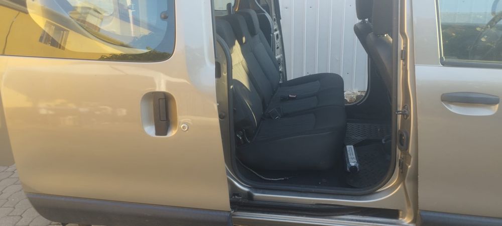 Dacia dokker de vanzare