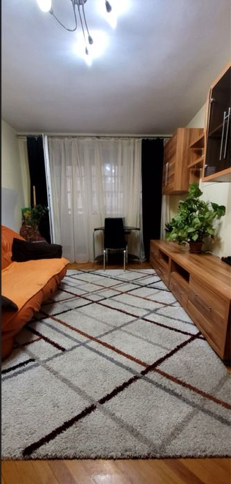 Proprietar, inchiriez apartament 3 camere