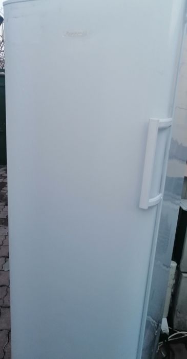 Продам морозильник