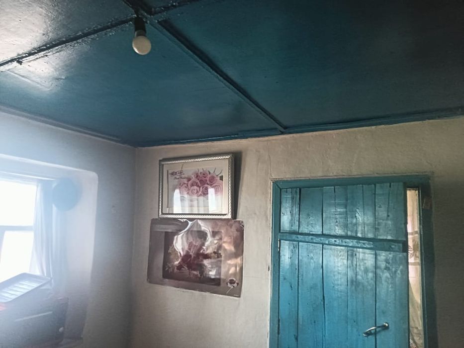 үй сатылады срочно. продам дом.