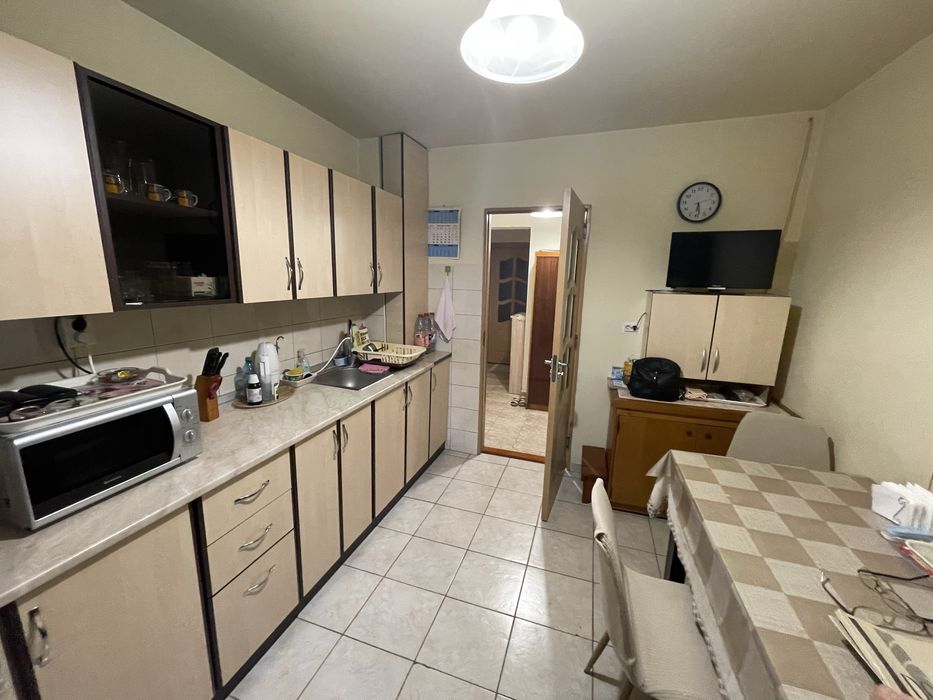 Apartament 3 cam decomandat - Valea Rosie