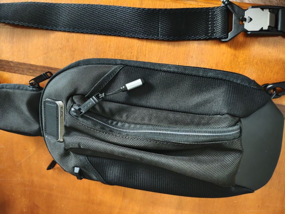 Слинг Tumi Alpha Bravo