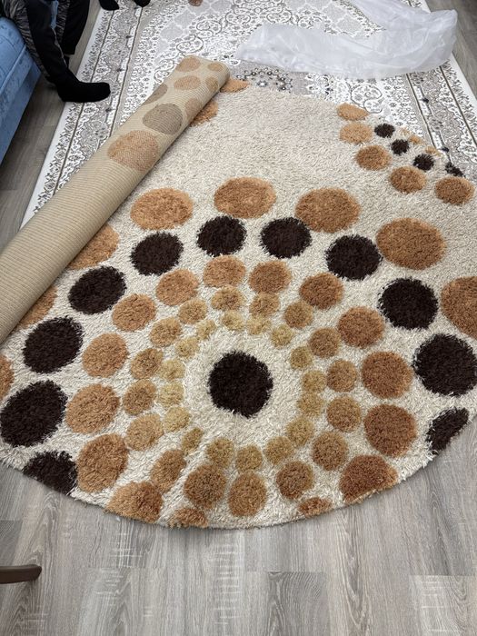 Продам ковер 3 на 5,5