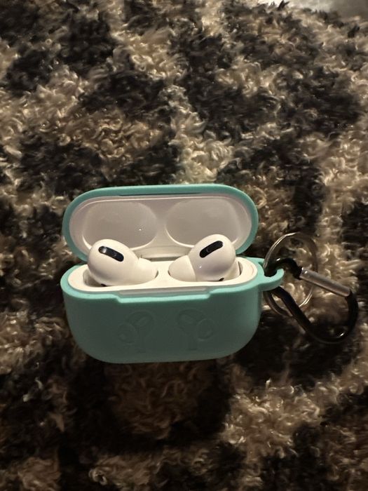 Продам наушники Apple Pro оригинал