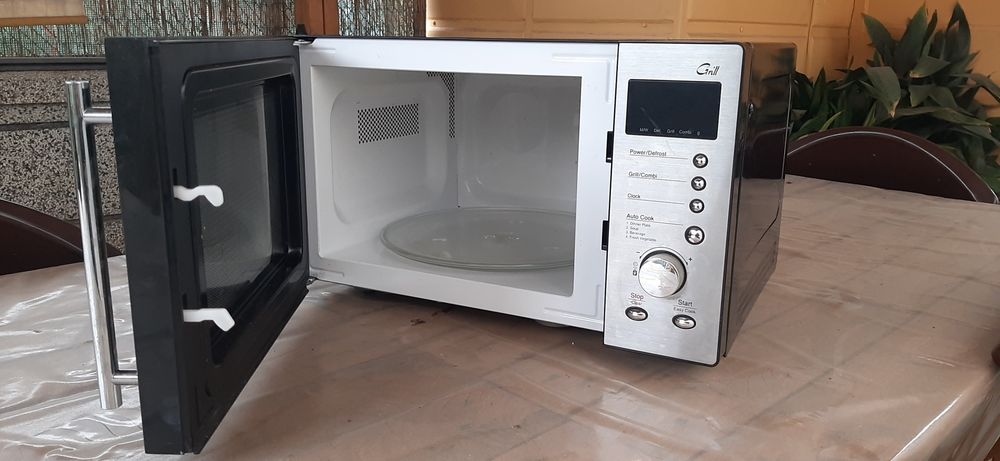 Микровълнова фурна с грил Daewoo 23л.