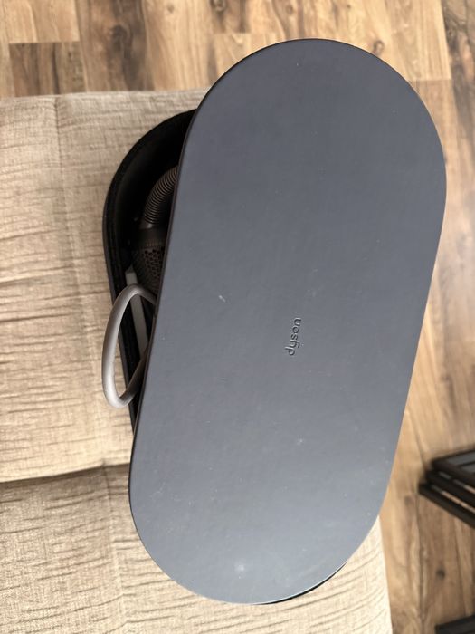 Маша за коса Dyson Airwrap