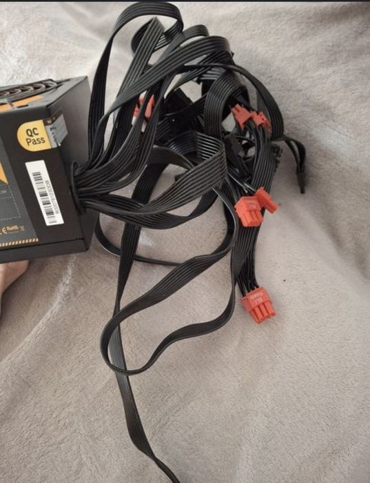 Sursa njoy 650W,PFC Activ
