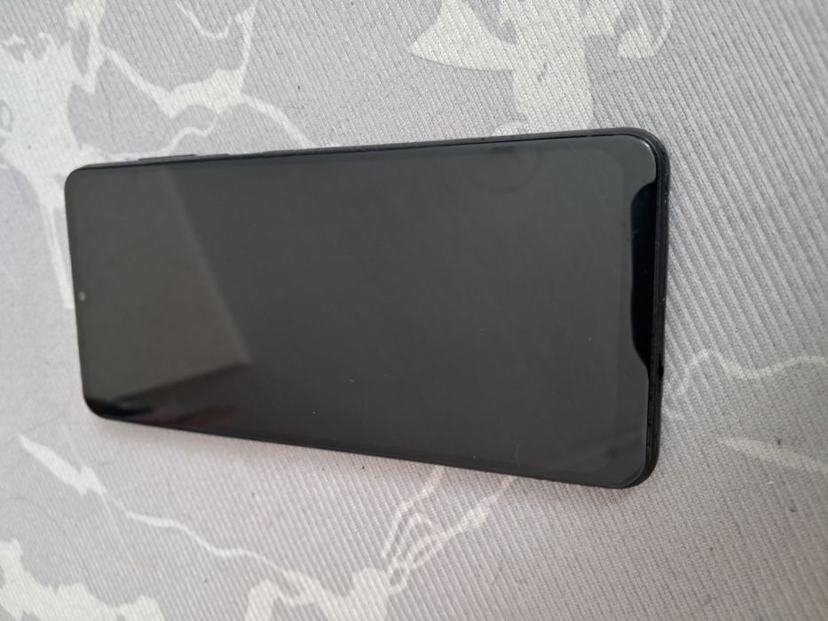 Продам телефон самсунг А 12 цена  25000