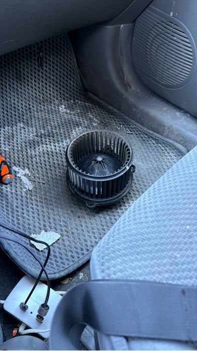 Вентилятор отопителя Hyundai tucson 2007