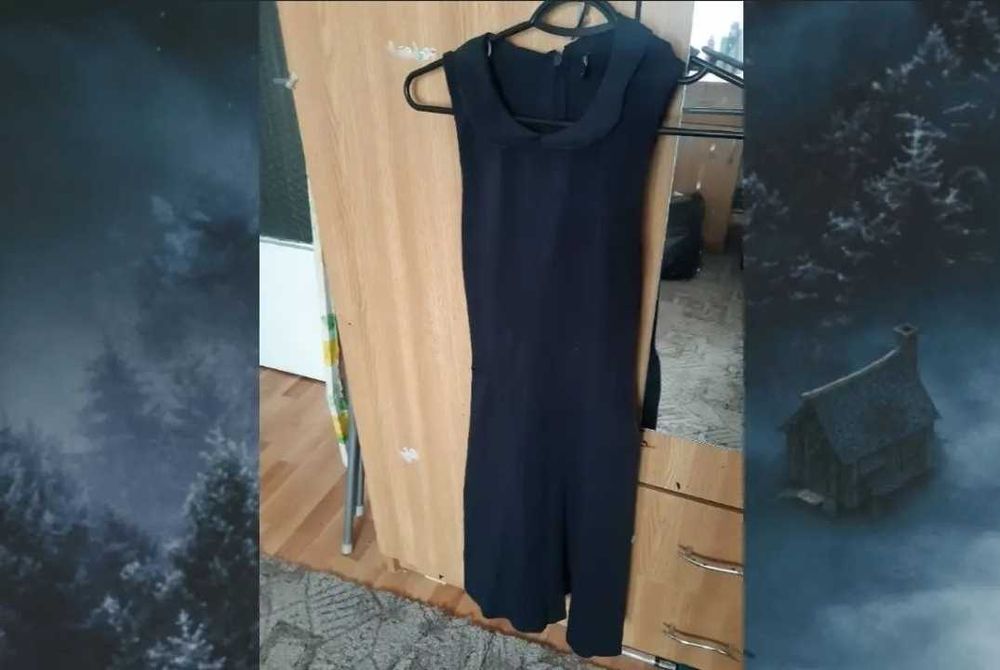 Rochie gotica cu guler