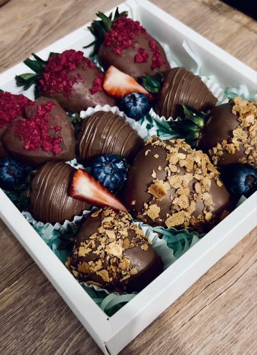 Лучший подарок – клубника в шоколаде