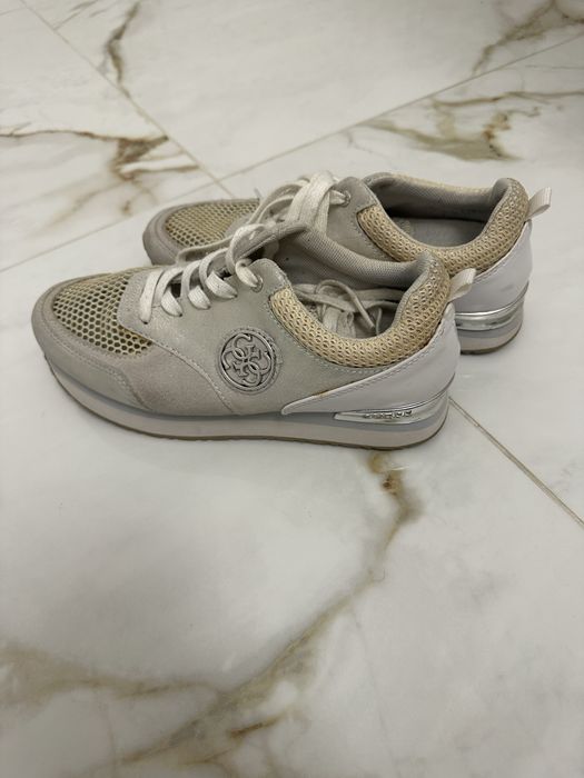 Използвани маратонки размери 37;38