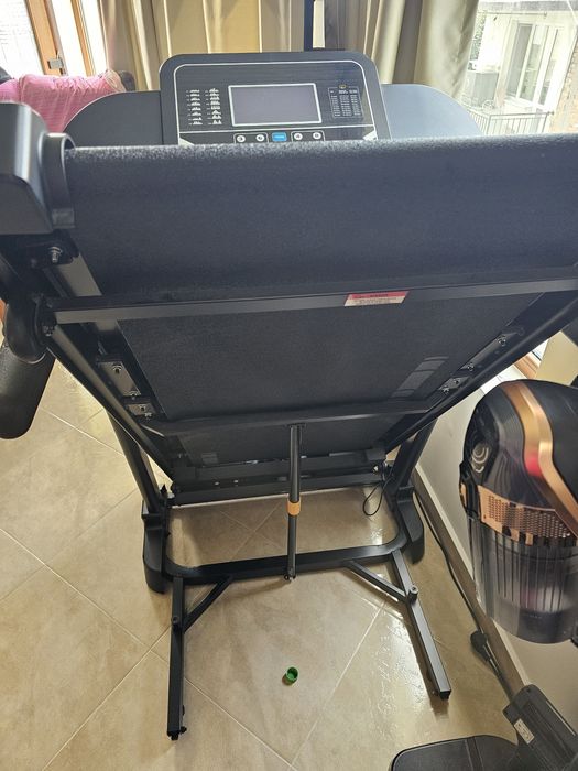 Бягаща пътека PROGRESSIVE RUN4000NTECH