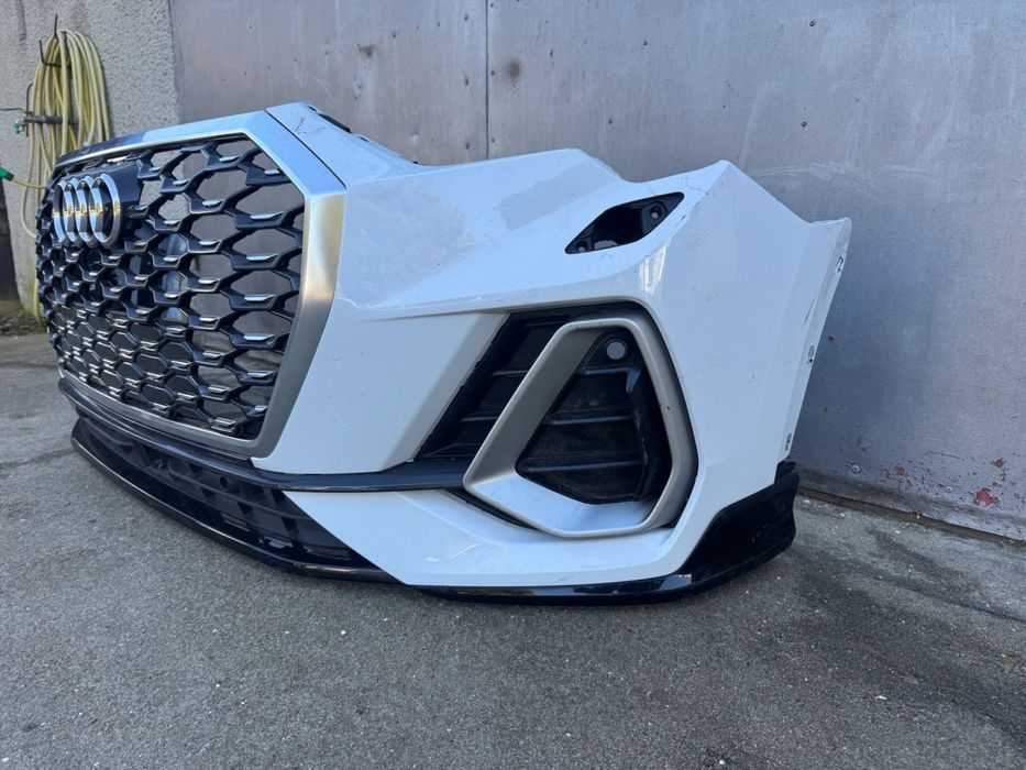 Bară față Audi Q3 83A S-line