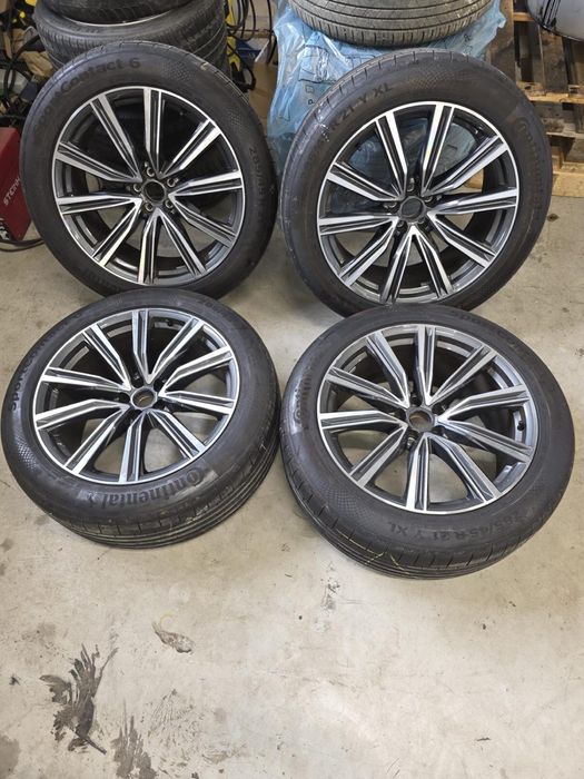 Set Roti complete R 21 AUDI Q8 / Q7