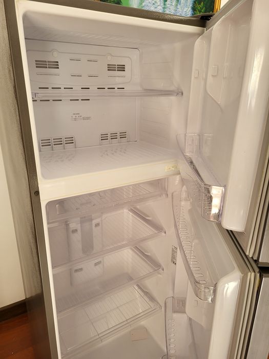 Холодильник сатылады