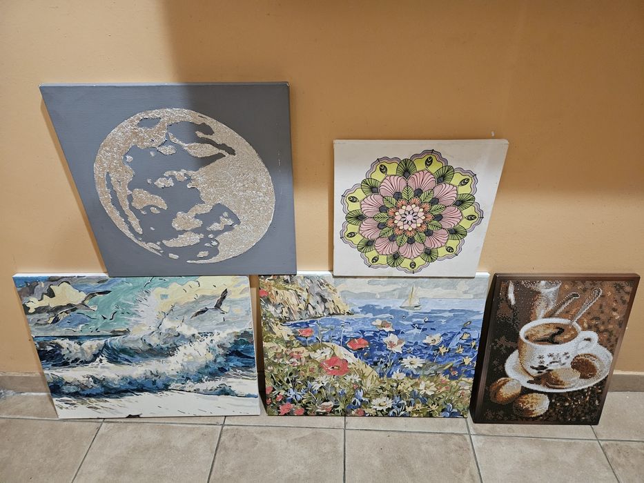 Картины нарисованы и сделаны в ручную