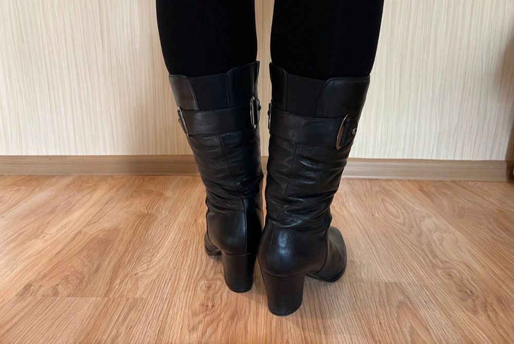 Зимние кожанные сапоги