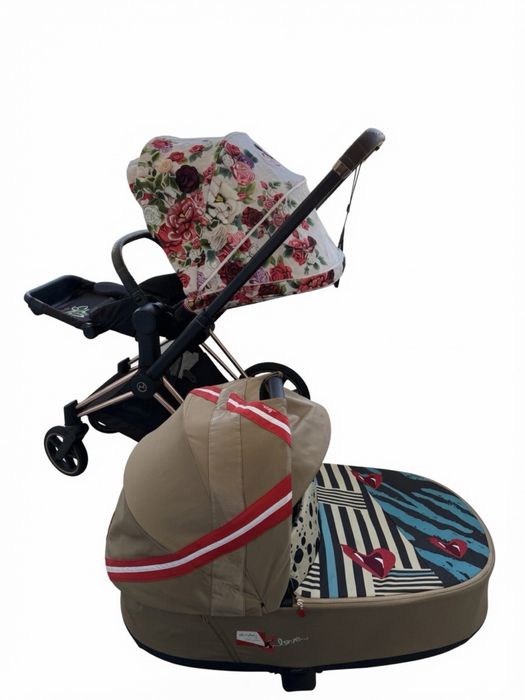 Cybex e-priam Lux + кош за новородено Lux Carry Cot By Karolina Kurkova