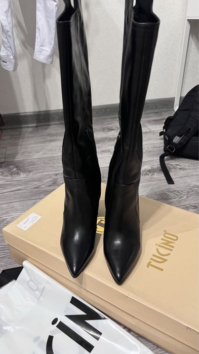 Продаю обувь новый