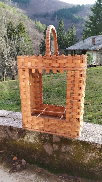 Ратанова стойка за бутилки