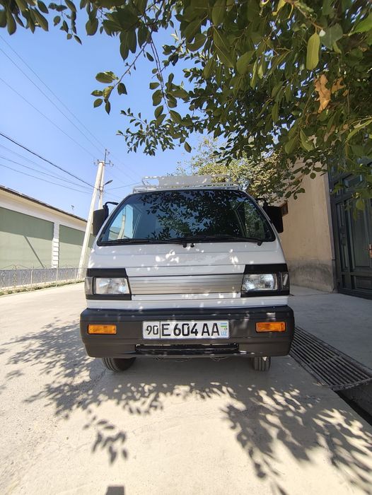 Labo sotiladi 2009