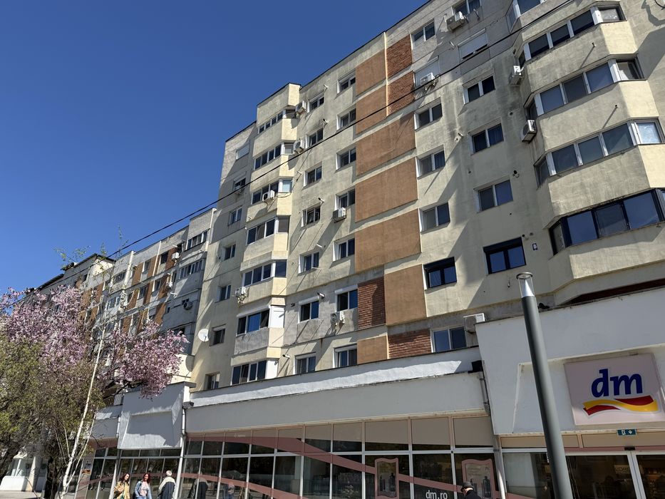 Vand apartament 2 camere central etaj3/7 renovat si utilat