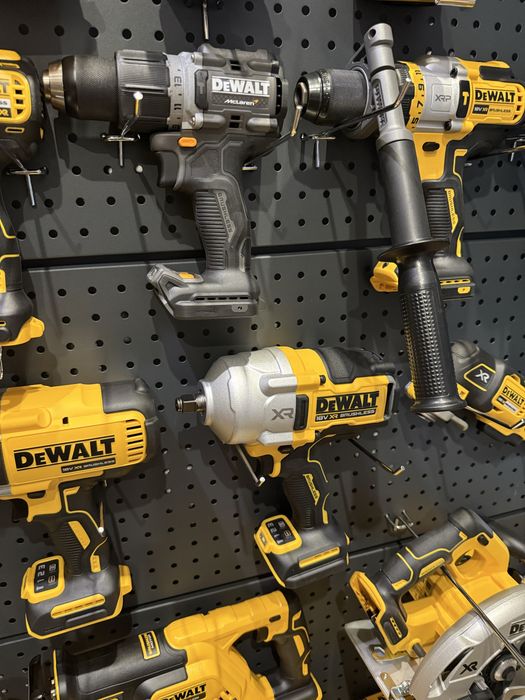 DeWALT Машини, Инструменти, Консумативи, Аксесоари и Работно облекло