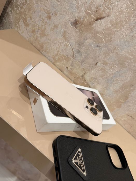 iPhone 16 PRO Desert Titanium