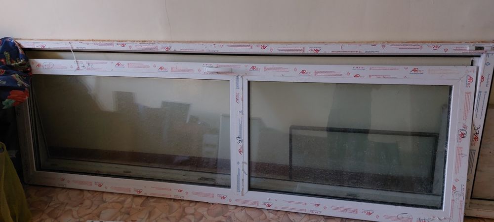 Пластиковое окно с дверью