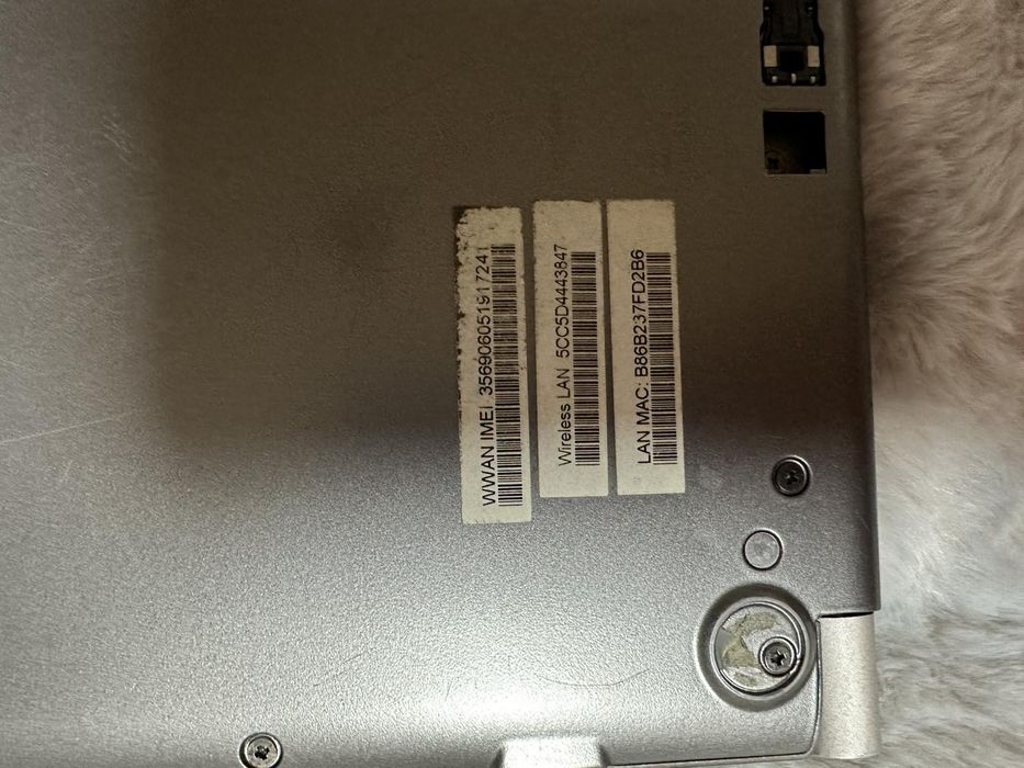 Лаптоп марка TOSHIBA