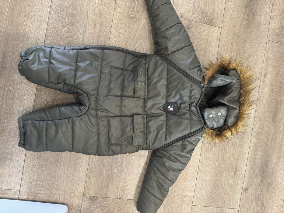 Продам демисезонный комбинезон