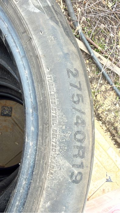 Продам резину 245/45/19