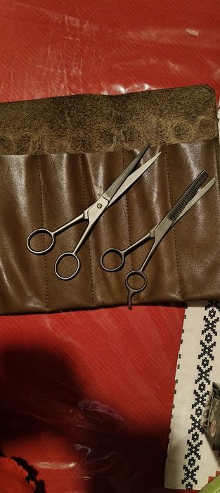 Foarfeca  foarfeca de filat (doar 2 de filat rămase)