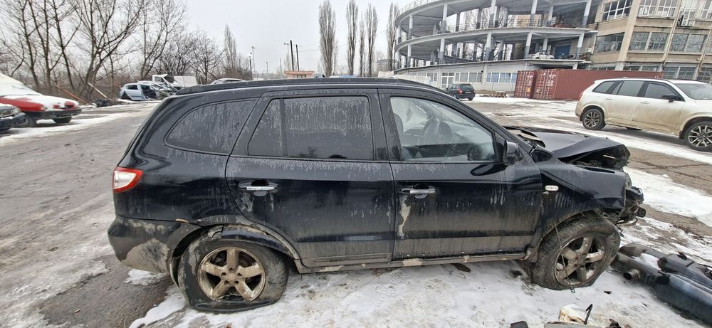 Dezmembrez Hyundai Santa Fe 2.2D 2007 D4EB